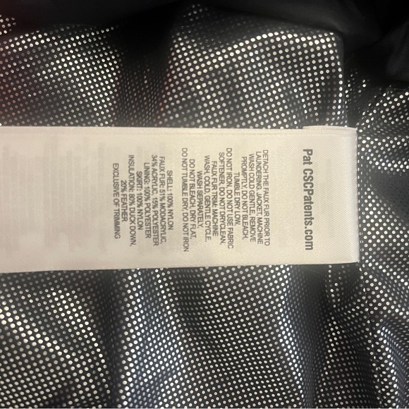 Vivid purple Columbia down Omni-heat jacket-small- removable hood- removable fur - Picture 14 of 14